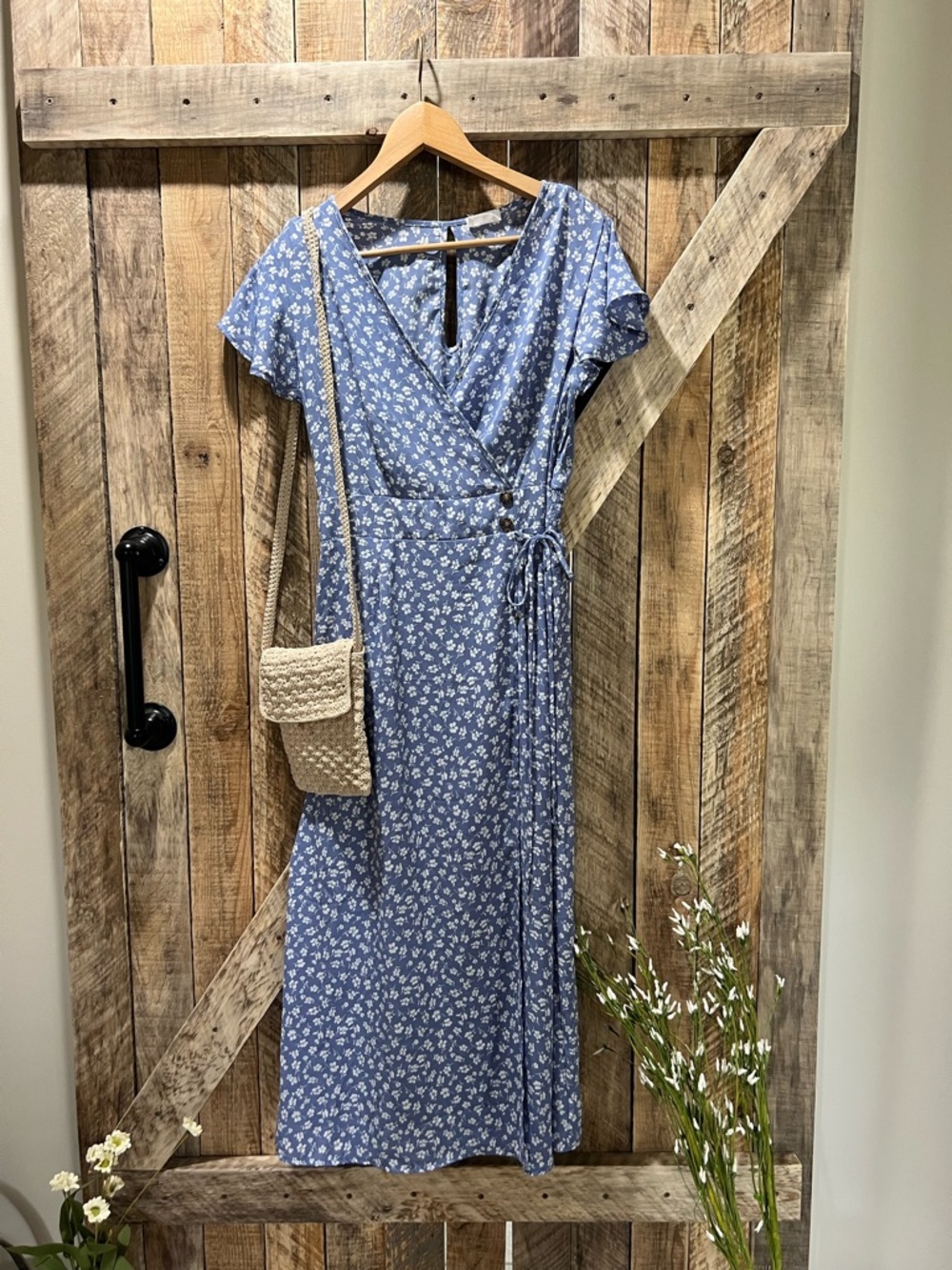 Sienna Sky periwinkle, Floral Midi Dress